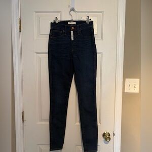 New with tags Madewell 10” High Rise Skinny Jeans 25 tall